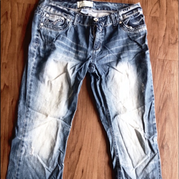 Jeans - Picture 1 of 3